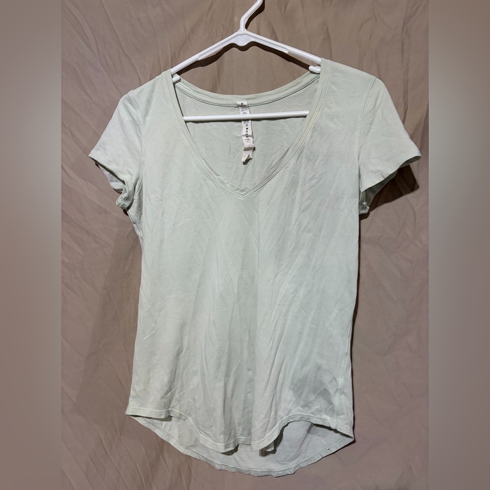 Lululemon T-shirt